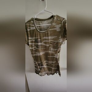 Camo Print Women's Top Size XL